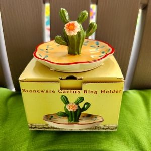 NWOT cactus ring holder in box